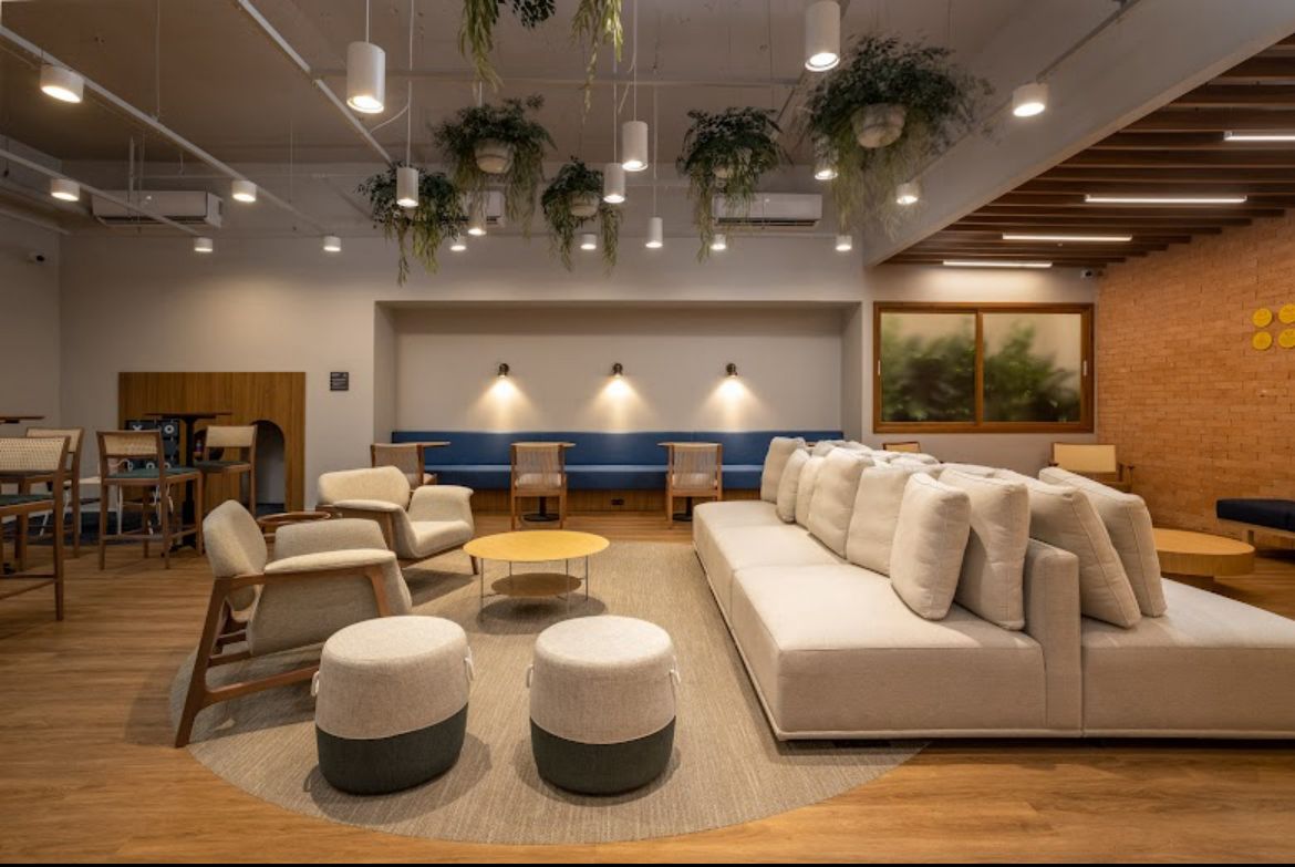 WhatsApp Image 2025-11-03 at 16.17.32 (1)